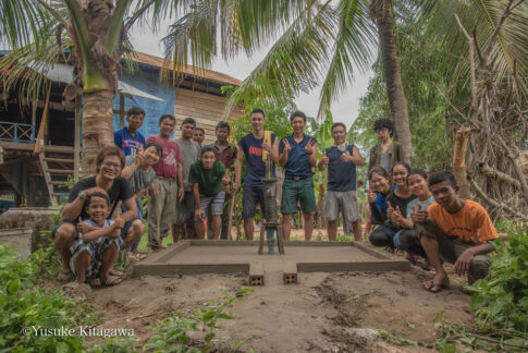 佐久間高校OBによるカンボジアの井戸掘り