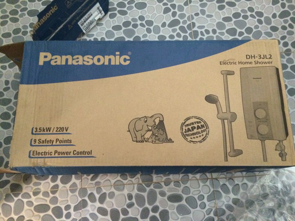 パナソニックの給湯器の箱