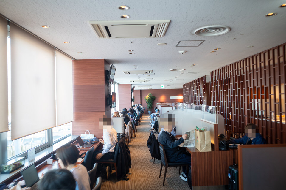 新千歳空港国内線スーパーラウンジ内