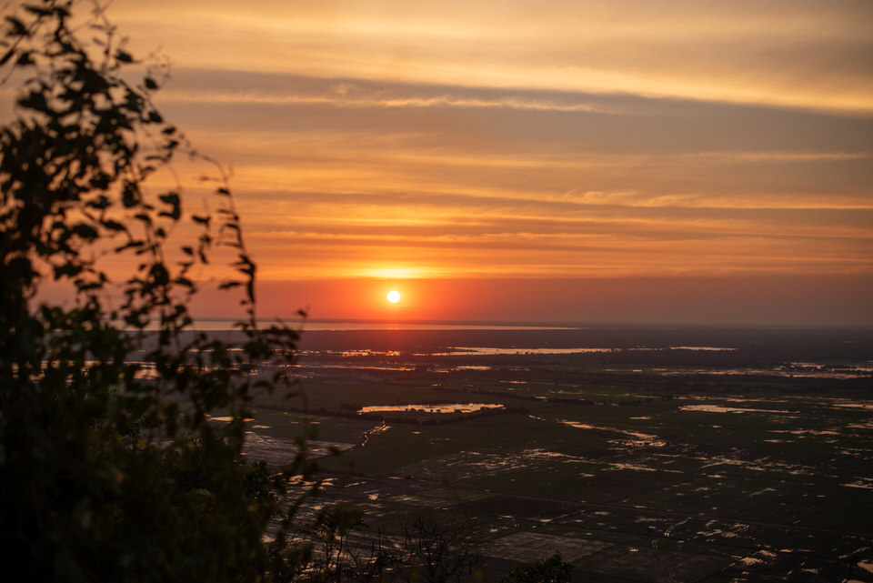 プノンクロムから見た2018年最後の夕日