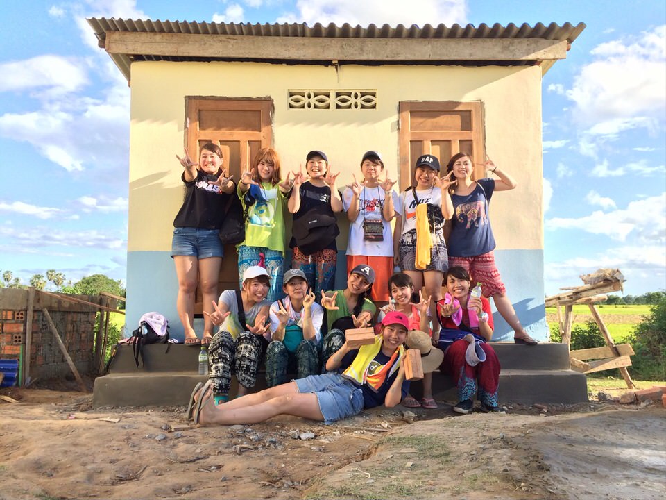 カンボジアのトイレ建設に来てくれた東洋大学ボランティアサークルBboothのメンバー