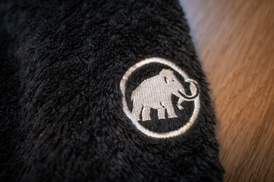 マムートのマンモスロゴ