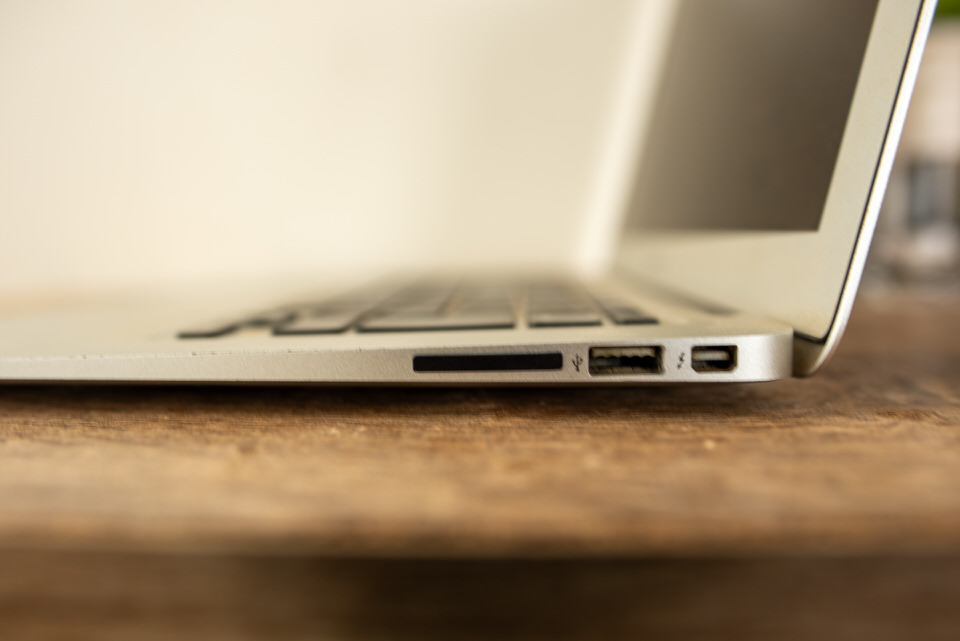 ノマドワーカー御用達のMacBook