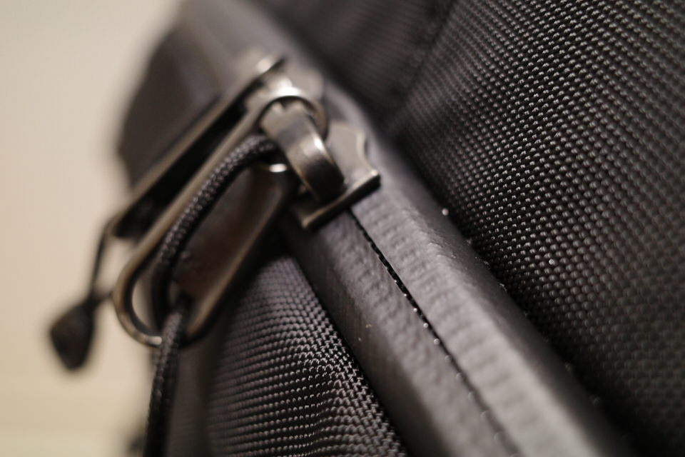 karrimorのAirport Pro70の止水ファスナー