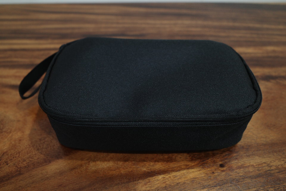 サンワダイレクトの収納ポーチ「200-BAGIN006BK」